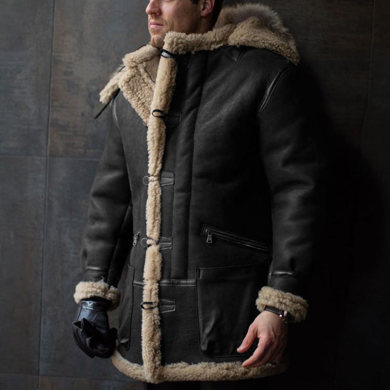 Herren Lammfell-Mantel mit Kapuze und praktischen Taschen Echoarchiv