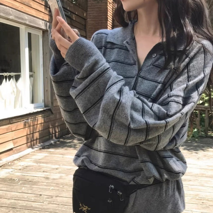 Damen Oversize-Polokragen-Strickpullover mit Streifen und halber Knopfleiste Echoarchiv