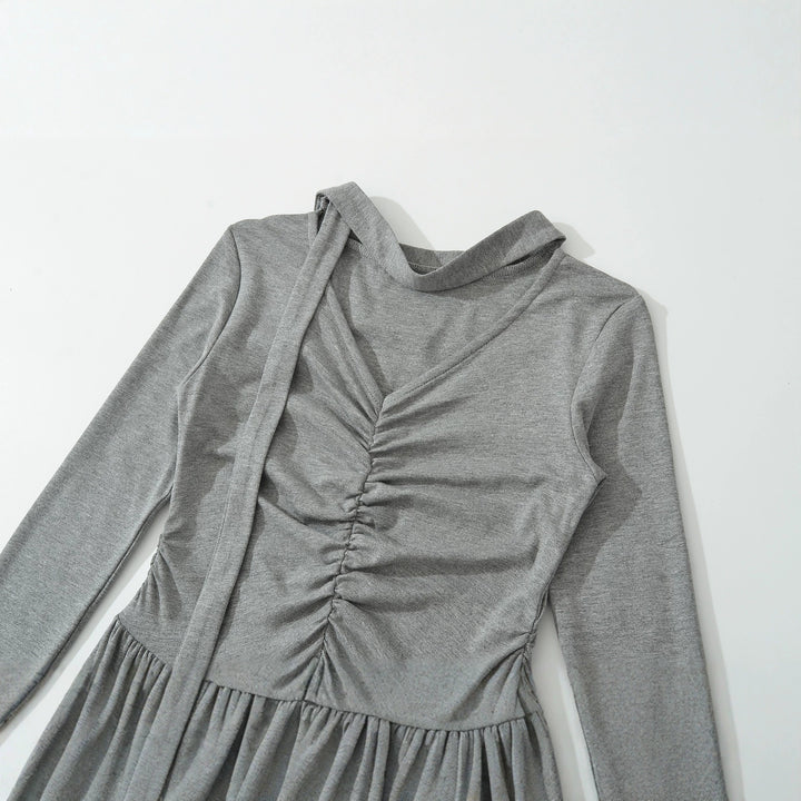 Damen Langes Jersey-Maxikleid mit Raffung, V-Ausschnitt und Bindeschal Echoarchiv