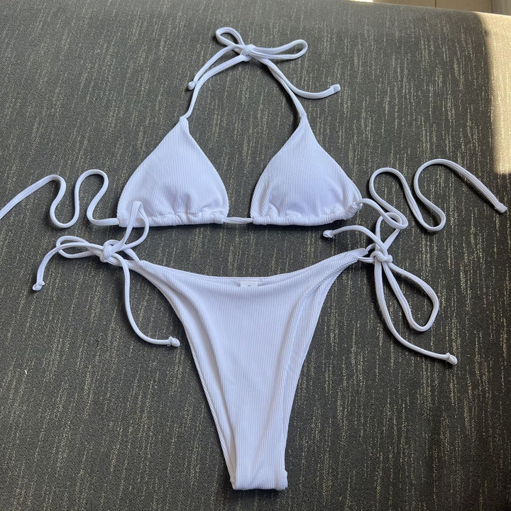 Damen Triangel-Bikini mit seitlichem Knoten und verstellbaren Trägern Echo Archiv