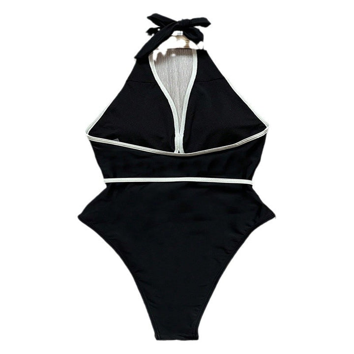 Damen Eleganter Badeanzug mit Blumenapplikation Echo Archiv