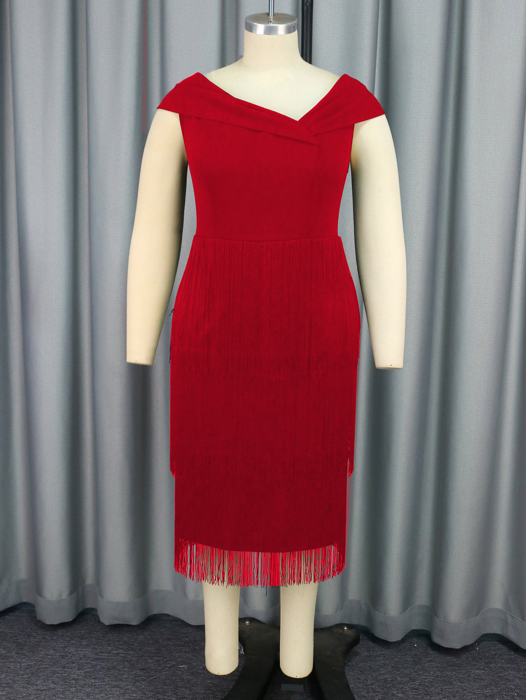 Damen Glamouröses Fransen-Kleid mit elegantem V-Ausschnitt Echo Archiv
