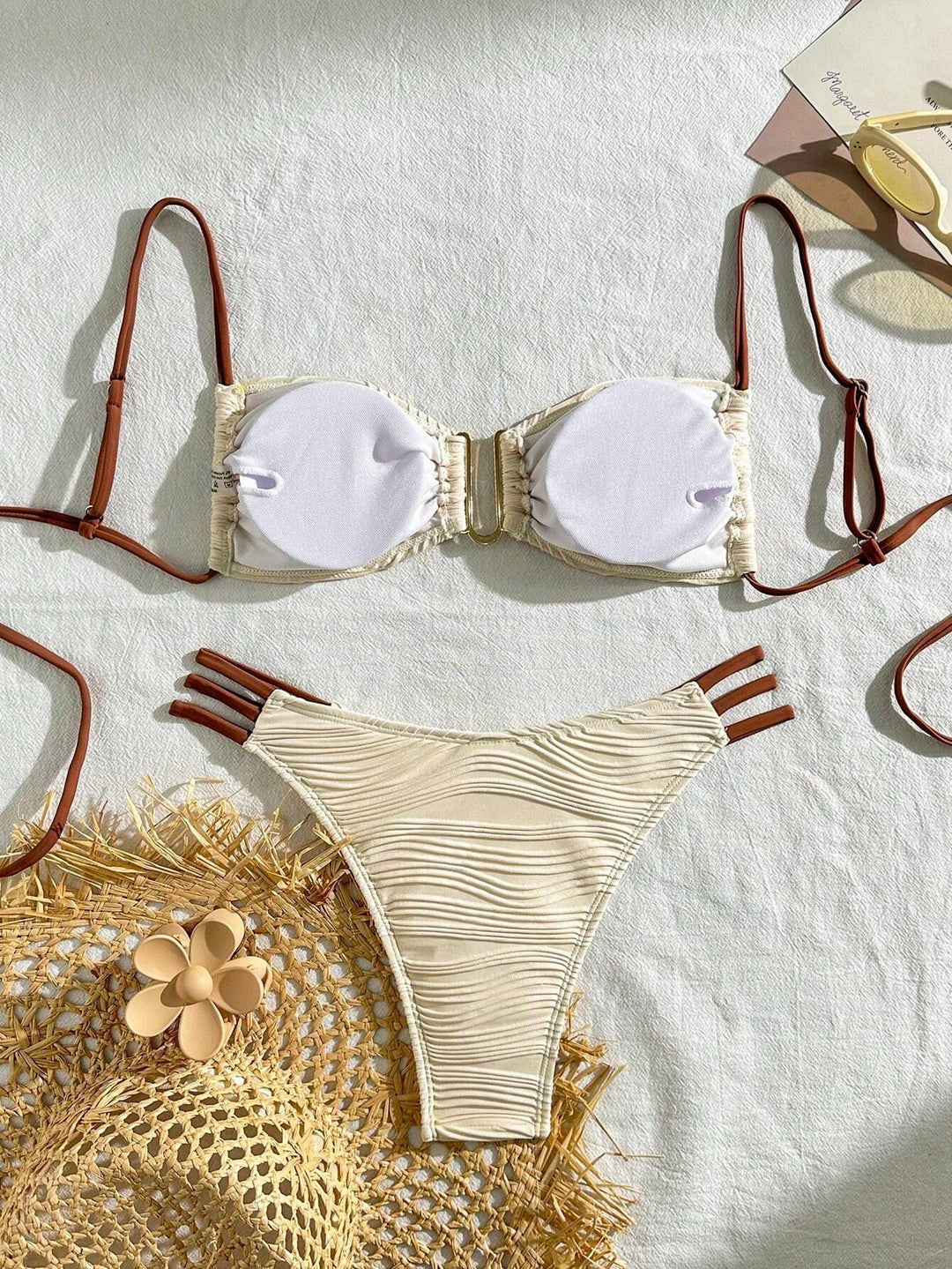 Damen Bandeau-Bikini mit raffiniertem Falten-Design und seitlichen Bindebändern Echo Archiv
