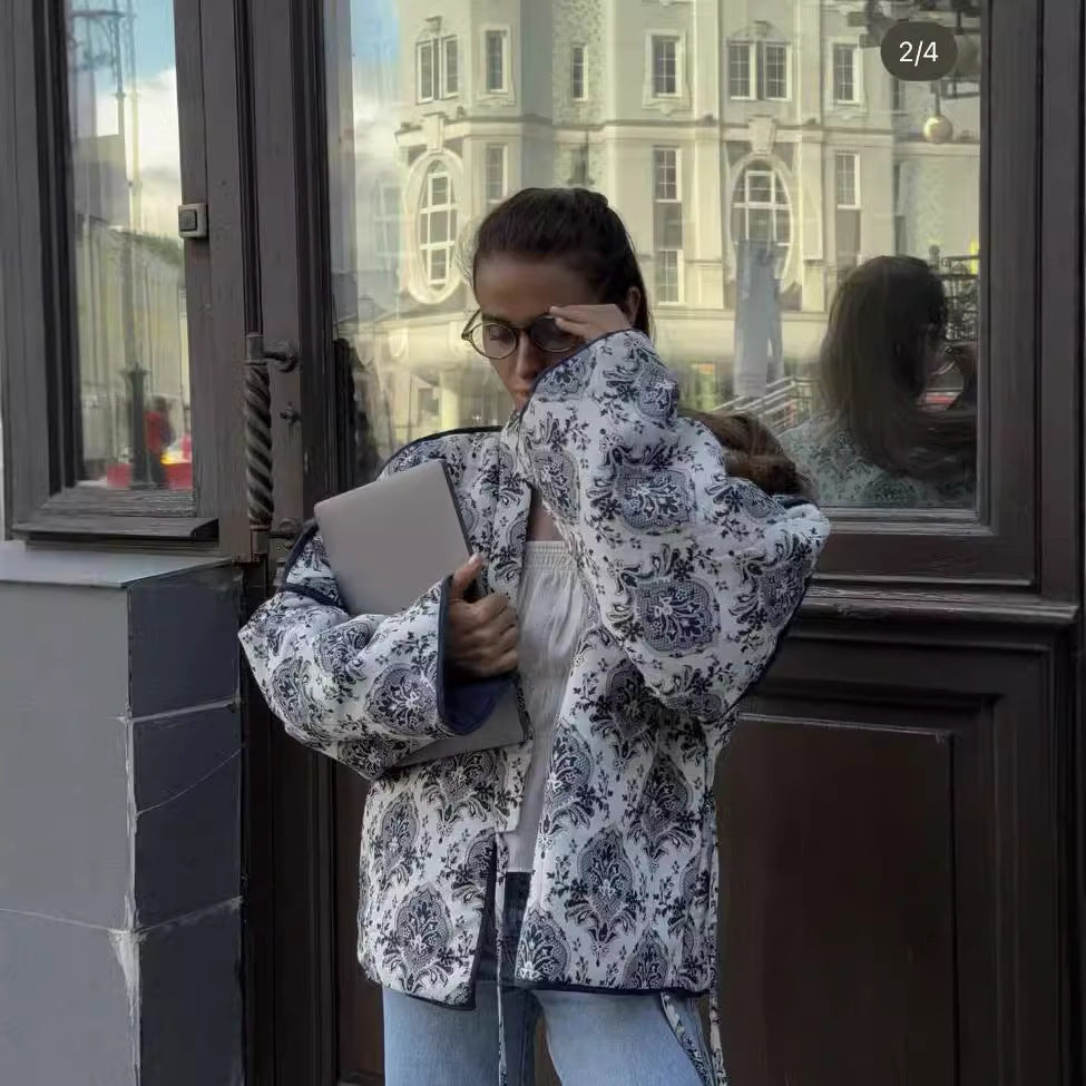 Damen gewattete Kimono-Jacke mit Taillengürtel und ornamentalem Print Echo Archiv