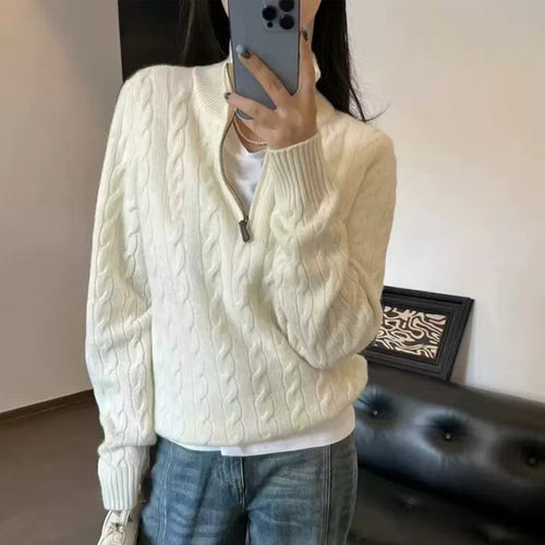 Herren eleganter Strickpullover mit halbem Reißverschluss und Zopfstrickmuster Echoarchiv