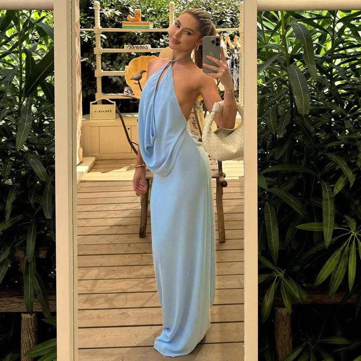 Damen Elegantes Abendkleid mit tiefem V-Ausschnitt und fließendem Stoff Echo Archiv