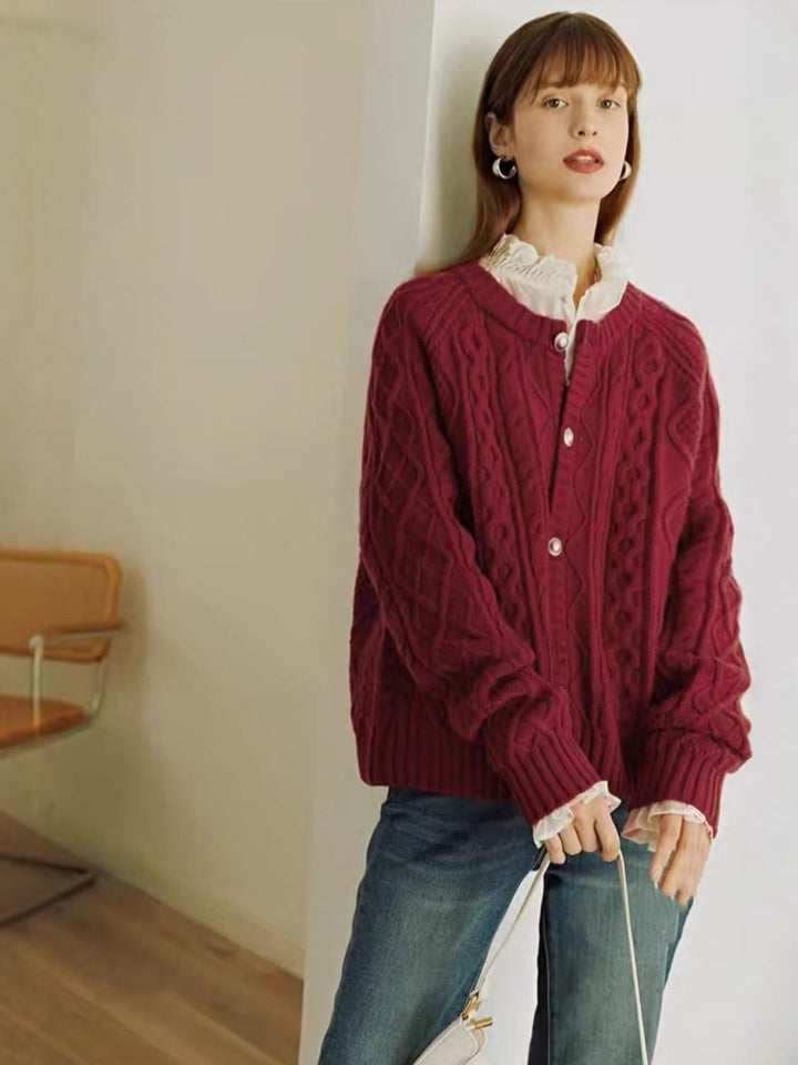 Damen Kuscheliger Zopf- und Rautenstrick-Cardigan mit Perlmuttknopfblende Echoarchiv