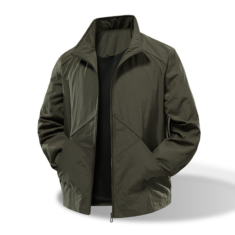 Herren Leichte technische Windjacke mit Mesh‑Futter und Stehkragen Echoarchiv