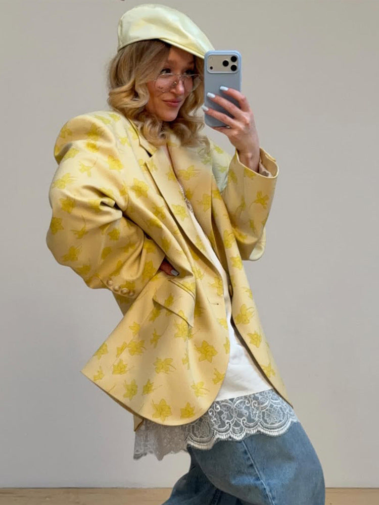 Damen Oversize-Blazer aus floralem Jacquard mit markanter Schulterpartie Echoarchiv