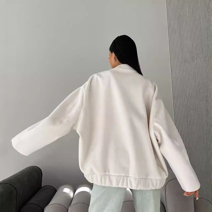 Damen Kurz geschnittener kastiger Wollmix-Blouson mit Druckknopfleiste und aufgesetzten Taschen Echoarchiv
