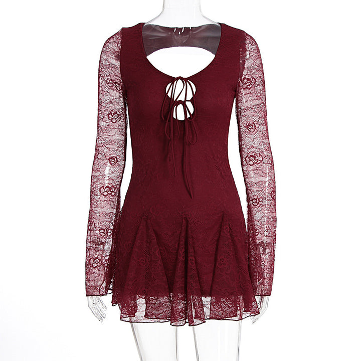 Damen Spitzenkleid mit Cut-Outs und langen Ärmeln Echo Archiv