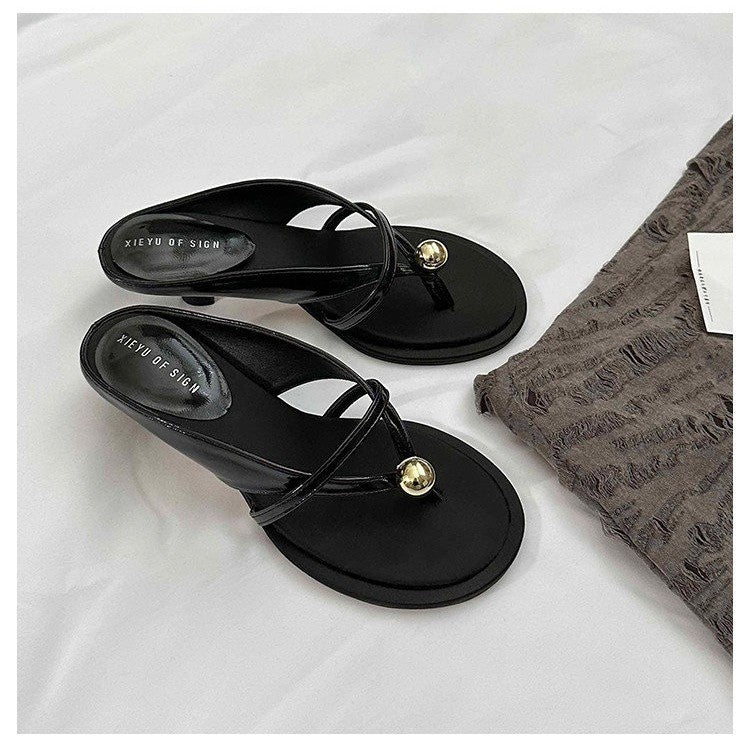 Damen Elegante Mule‑Sandalette mit Zehenring, filigranen Riemchen und sculpted Kitten‑Absatz – Sorelia