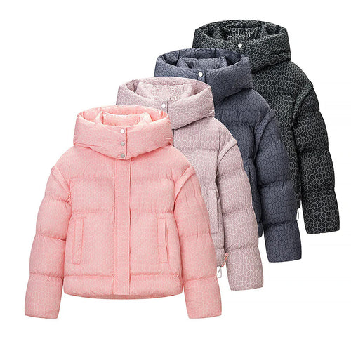 Damen kurze Boxy-Steppjacke mit grafischem Quiltmuster, großer Kapuze, verdeckter Druckknopfleiste und Tunnelzugsaum – Célinea