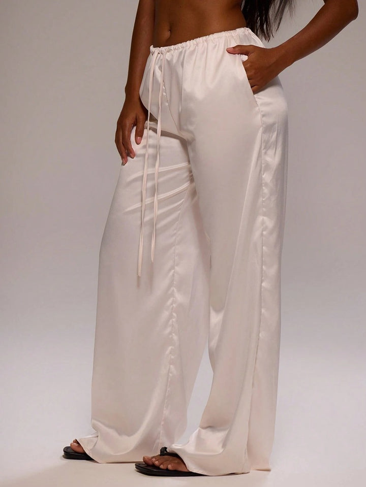 Damen Satin-Hose mit weitem Bein und elastischem Bund Echo Archiv