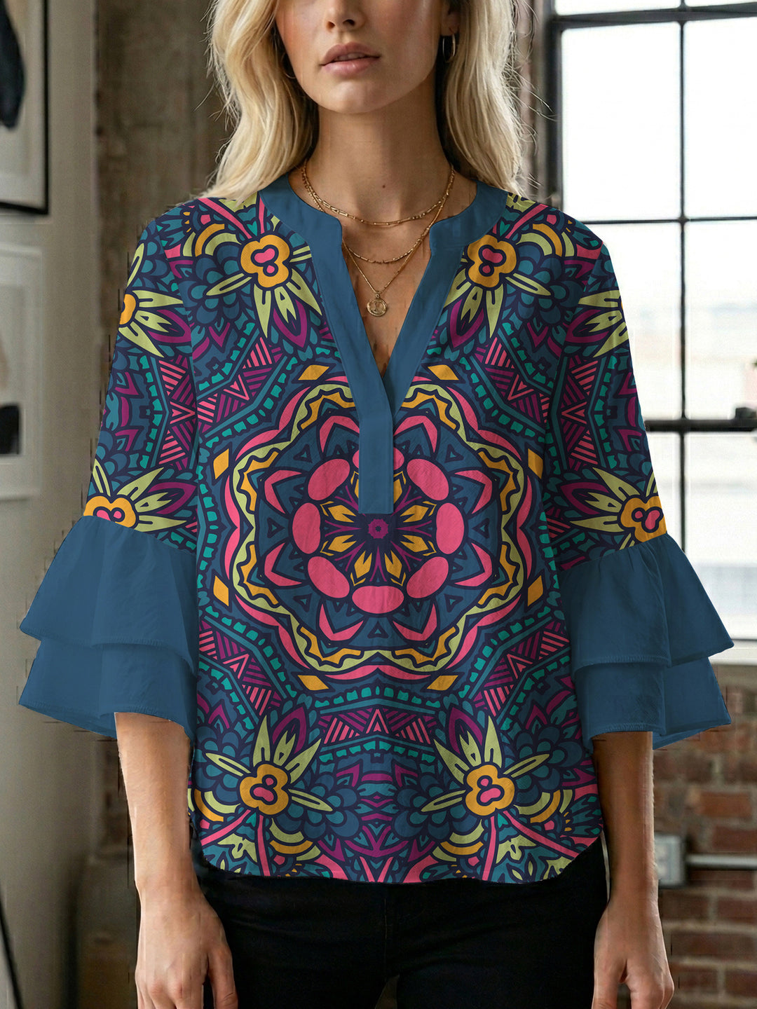 Damen elegantes Blusenshirt mit voluminösen Rüsenärmeln und grafischem Blumendesign Echo Archiv