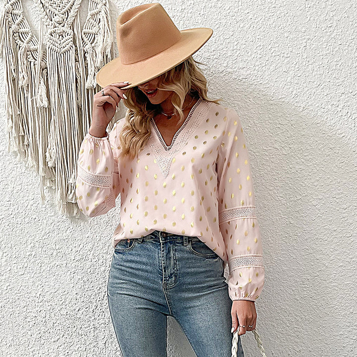Damen Leichte Chiffonbluse mit V-Ausschnitt, Spitzenbesatz und Metallic-Pünktchen Echoarchiv