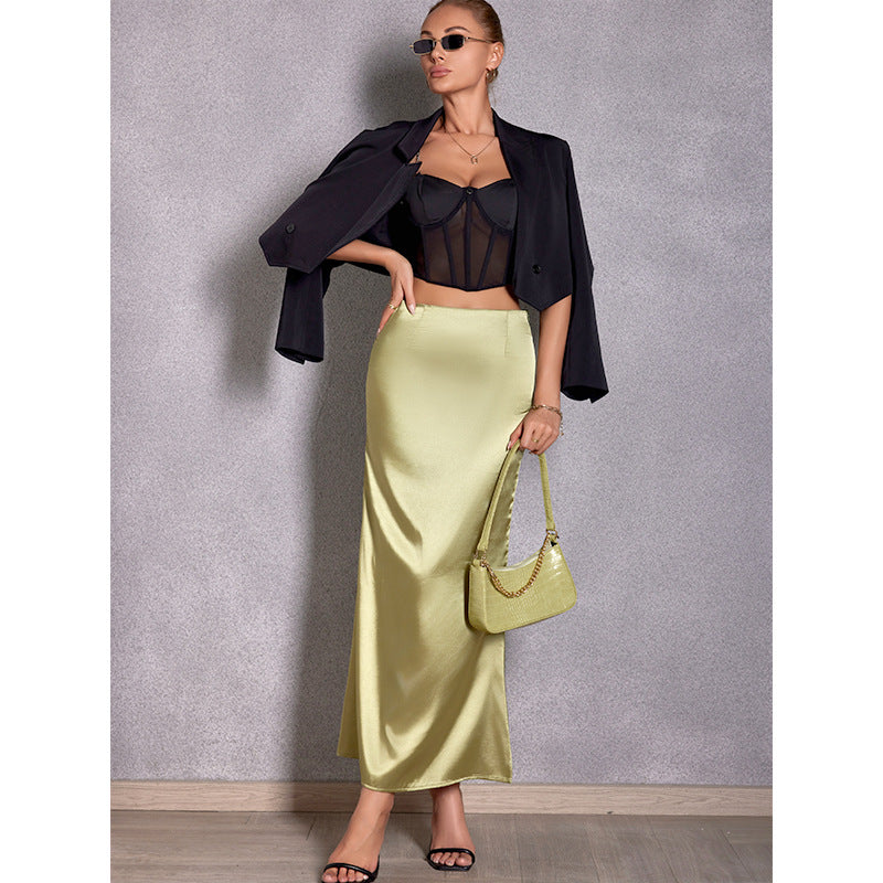 Damen Eleganter Maxirock aus glänzendem Satin mit hohem Schlitz Echo Archiv