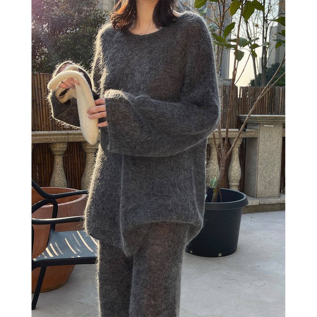Damen Mohair-Optik Lounge-Set mit Oversize-Rundhalspullover und gerader Strickhose Echoarchiv