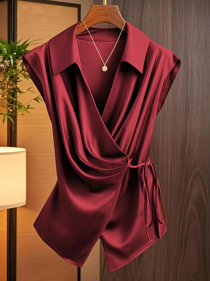 Damen Bluse mit eleganter Wickeloptik und fließendem Satinfall Echo Archiv