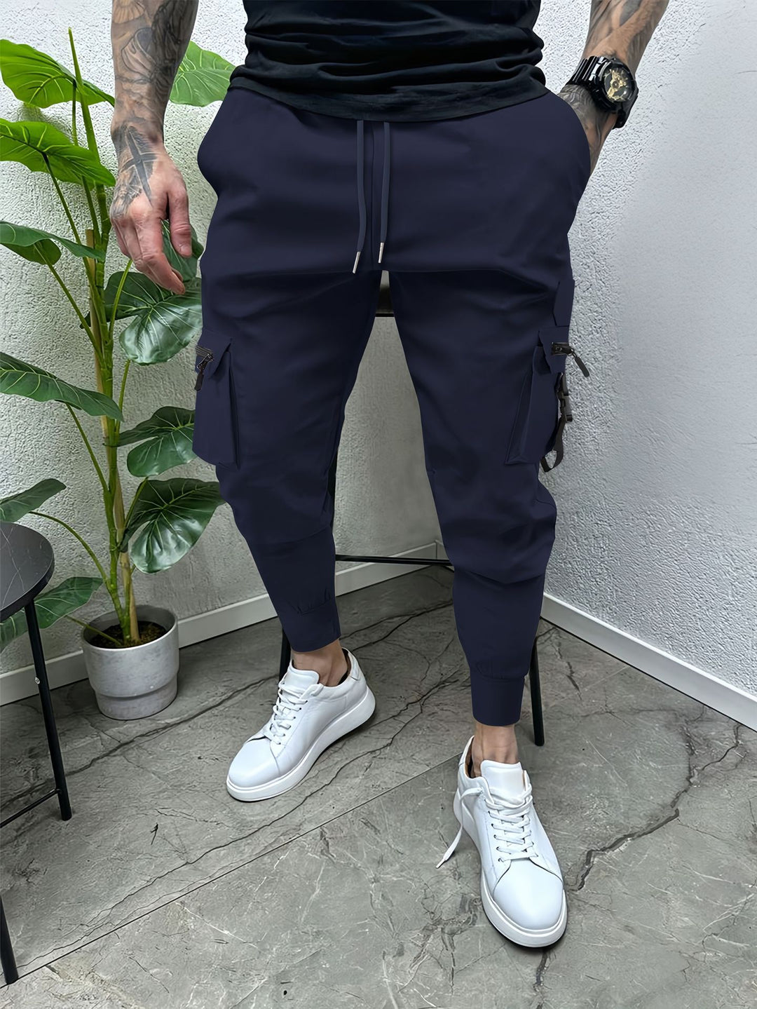 Herren Cargo-Hose mit funktionalen Reißverschlusstaschen und elastischem Bund Echoarchiv