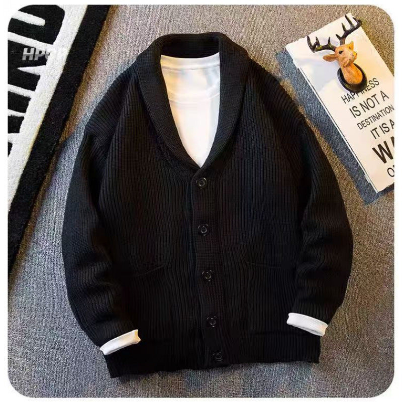 Herren Schalkragen-Cardigan aus grobem Rippstrick mit Taschen & Knopfleiste Echoarchiv