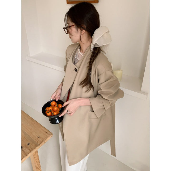 Damen Kurzer Oversize-Mantel mit Bindegürtel, breiten Pattentaschen und legerer Schulter Echoarchiv