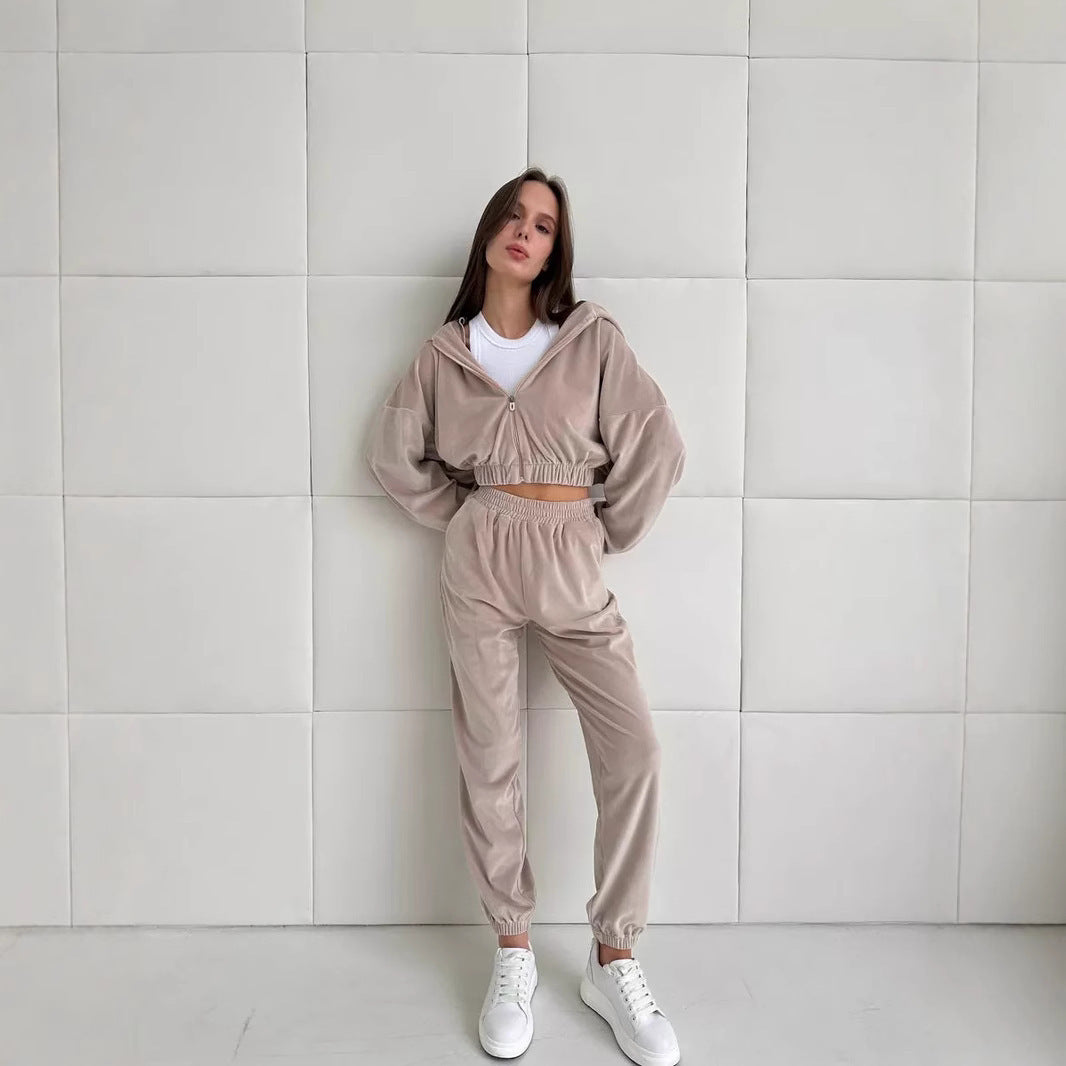 Damen luxuriöser Samt-Trainingsanzug mit geraffter Bomberjacke und High-Waist Jogginghose – Élanora