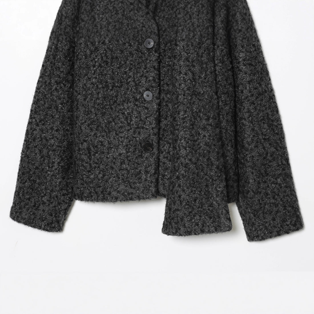 Damen kastiges Bouclé-Cape mit voluminösem Rollkragen und Frontknöpfen – Montévia