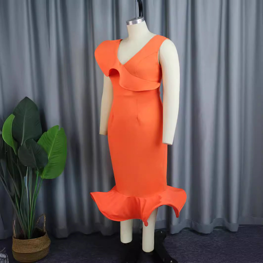Damen Figurbetontes Kleid mit voluminösem Rüschenelement Echo Archiv