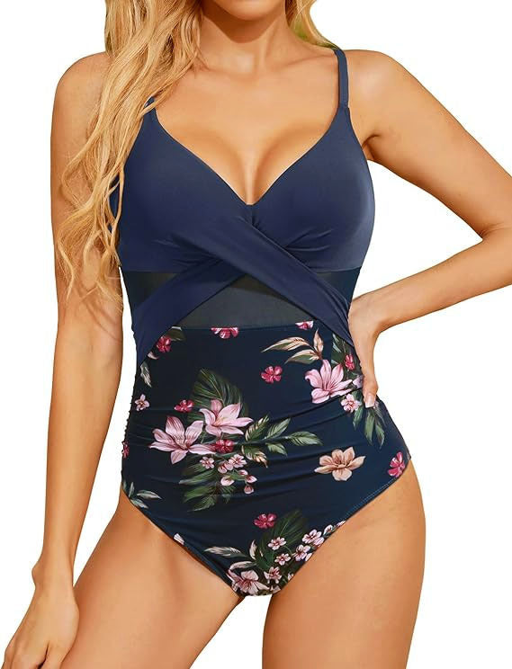 Damen Hochwertiger Einteiler Badeanzug mit trendigen Cut-Out-Details Echo Archiv