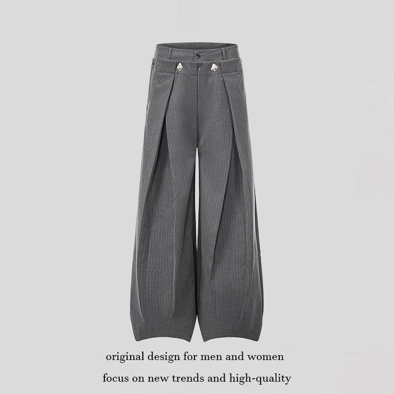 Damen Weite High-Waist Culotte-Hose mit markanter Faltenlegung und Zierknopf-Details Echoarchiv