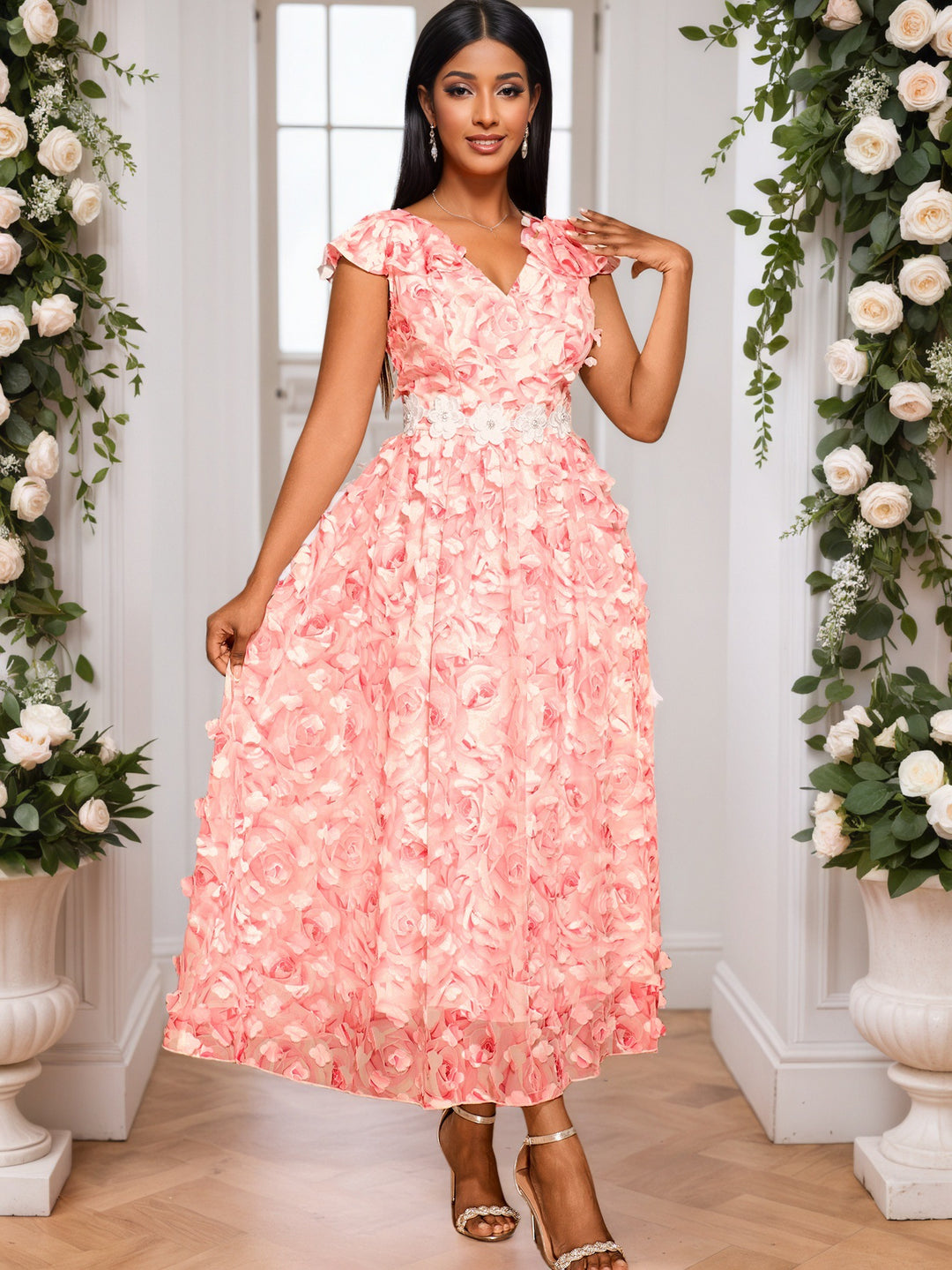 Damen Elegantes Maxikleid mit floralen Rüschen Echo Archiv