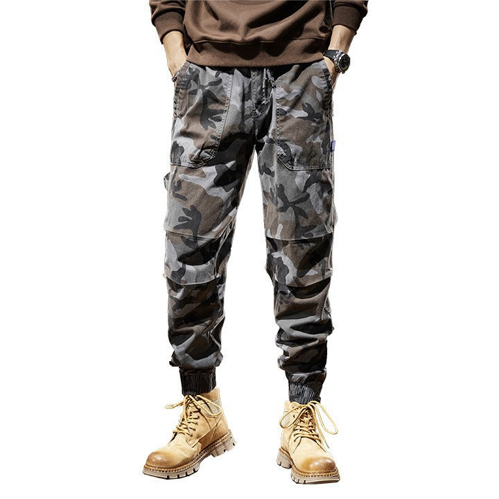 Herren Camouflage-Cargo-Jogginghose mit Tunnelzug, Knieabnähern und geripptem Knöchelabschluss Echo Archiv