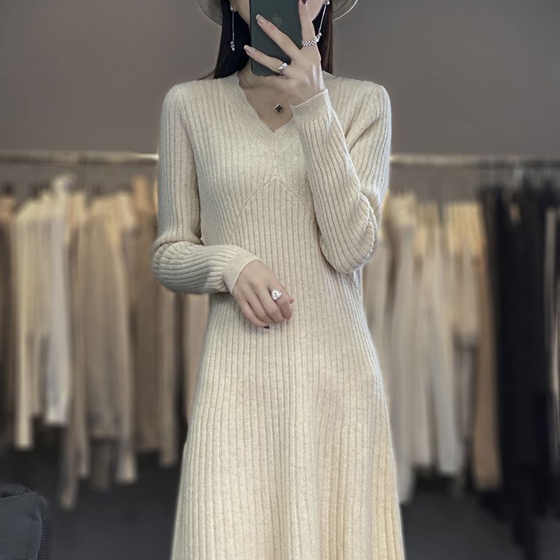 Damen Langes geripptes Strickmidikleid mit taillierter Silhouette und A‑Linien-Rock Echoarchiv