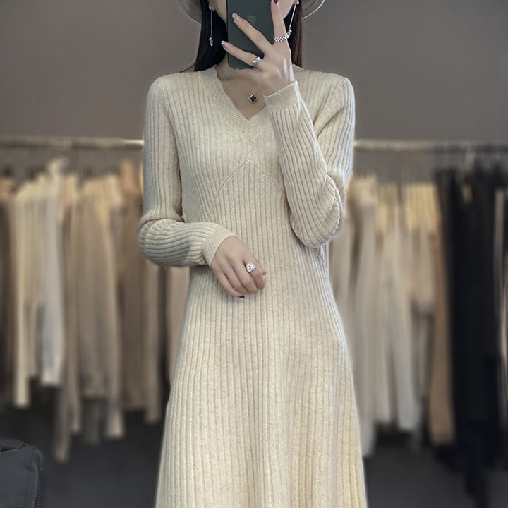 Damen Langes geripptes Strickmidikleid mit taillierter Silhouette und A‑Linien-Rock Echoarchiv