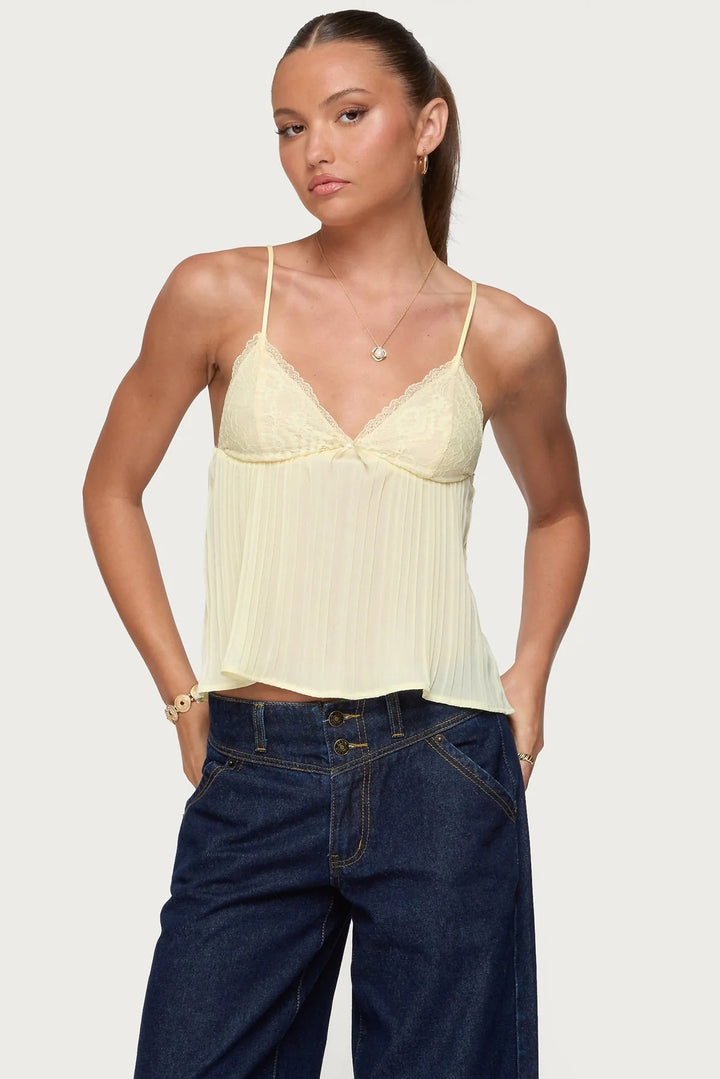 Damen Chiffon Top mit Spitzenakzenten und plissiertem Design Echo Archiv