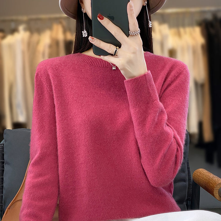 Damen Luxuriöser Feinstrick-Rundhalspullover mit softem Fluffy‑Finish und schmaler Bündchenform Echoarchiv