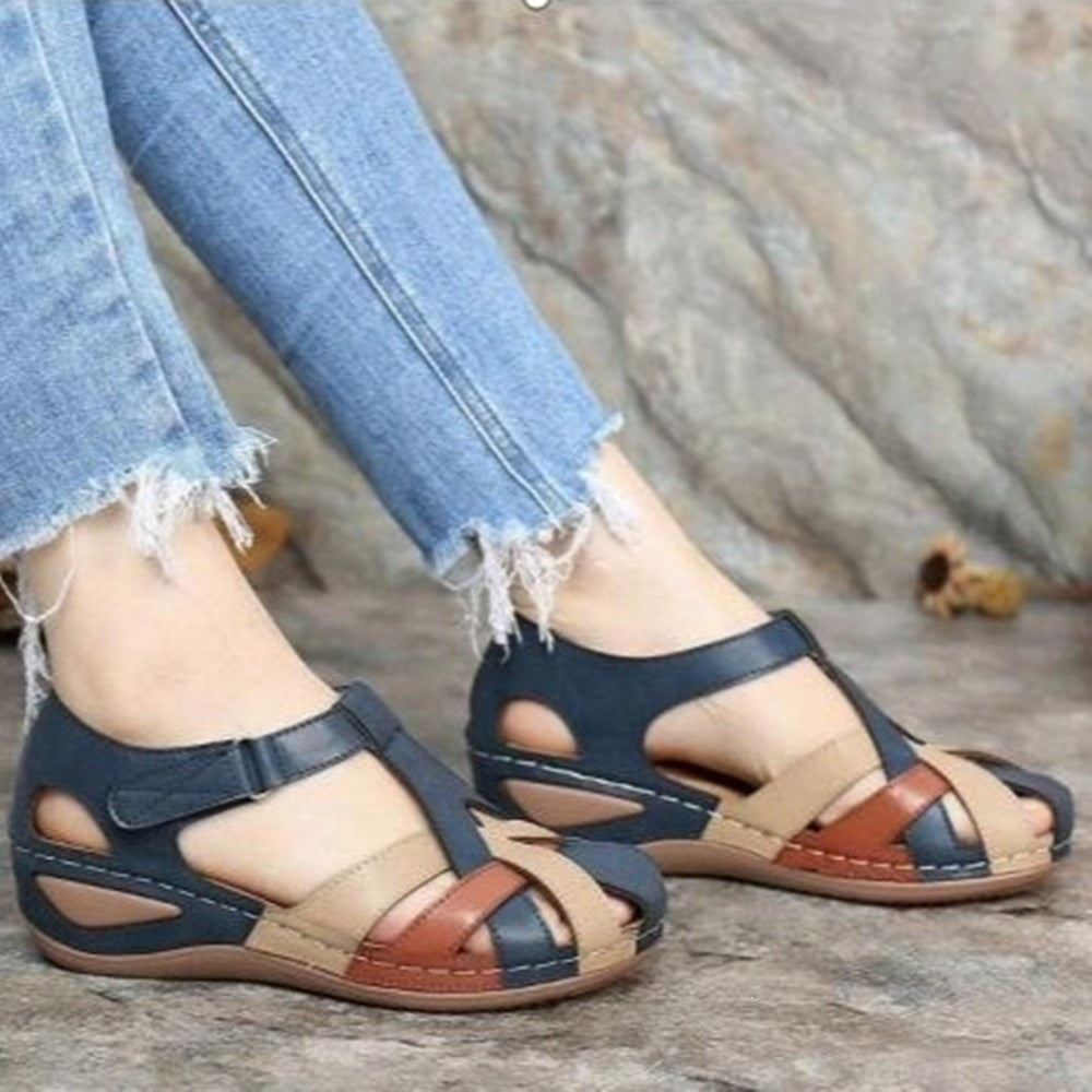 Damen Geschlossene Riemen-Sandalen mit gepolstertem Komfortfußbett und Klettverschluss – Sorelia