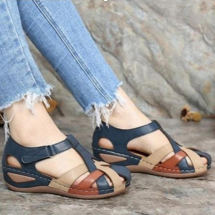Damen Geschlossene Riemen-Sandalen mit gepolstertem Komfortfußbett und Klettverschluss – Sorelia
