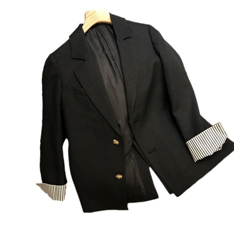 Damen Eleganter Blazer mit kontrastierenden Ärmelaufschlägen Echoarchiv