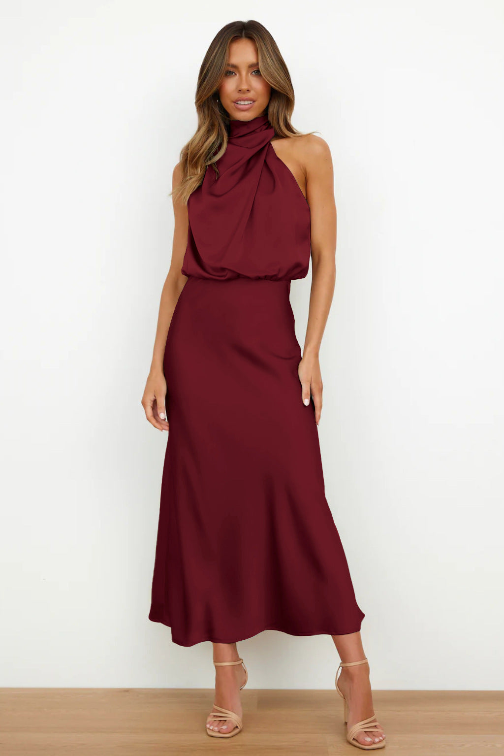 Damen Fließendes Maxikleid mit elegantem Stehkragen und Drapierung Echoarchiv