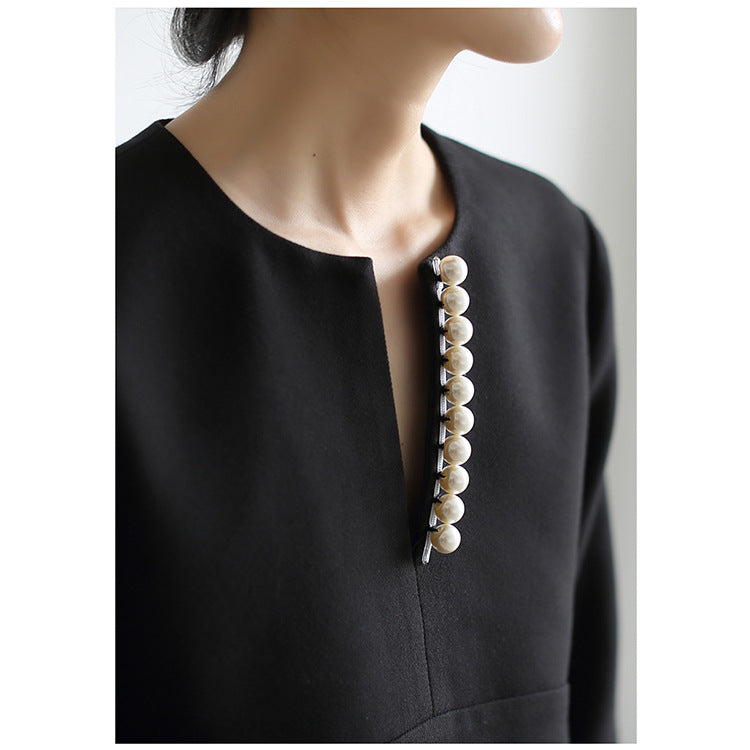 Damen Elegante Bluse mit Perlendetails Echoarchiv