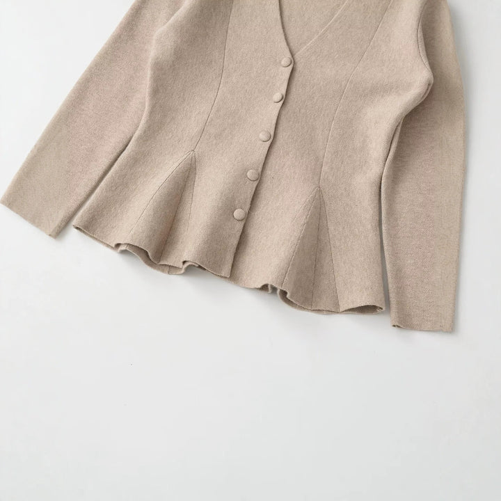 Damen Figurformende Strickjacke mit V-Ausschnitt und Taillenbetonung Echo Archiv