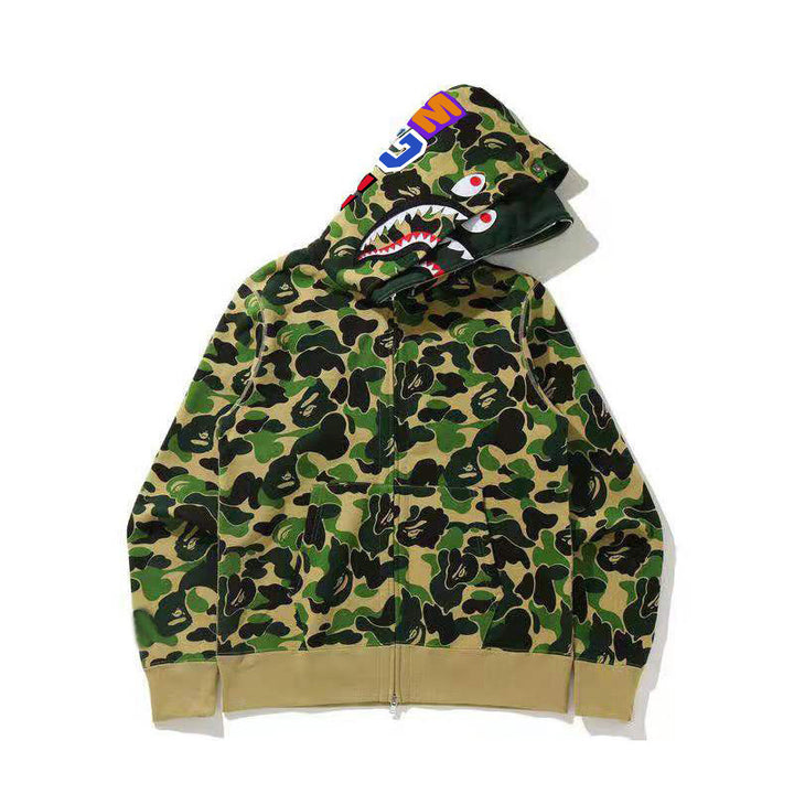 Herren Kapuzenjacke mit einzigartigem Camouflage-Design und einem auffälligen Reißverschluss Echoarchiv