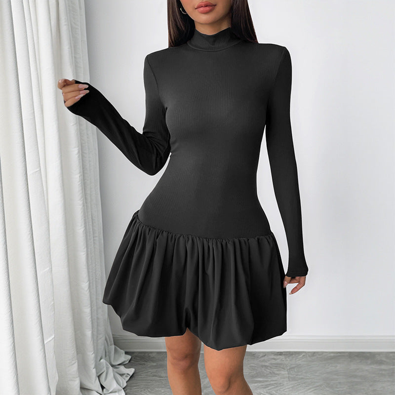 Damen Figurbetontes Minikleid mit Rippenoberteil, Stehkragen und gerafftem Ballonrock – Élara