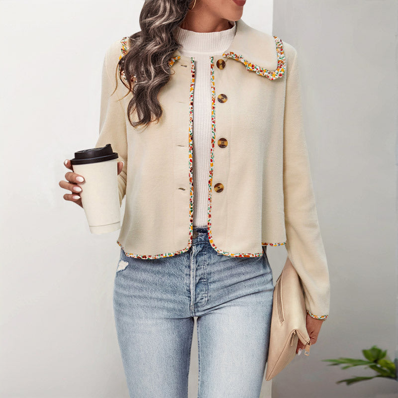Damen Kurzjacke im Cardigan-Stil mit Zierborte, kastiger Passform und Hornoptik-Knöpfen Echoarchiv