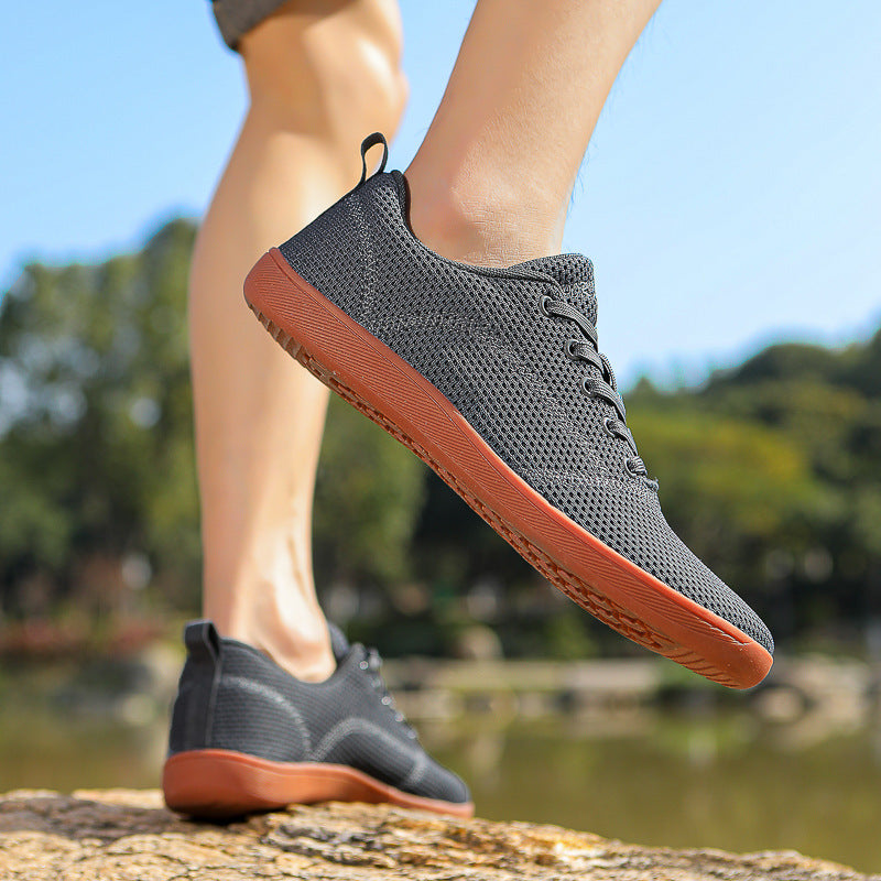 Damen nan federleichter Strick-Sneaker mit nahtlosem Maschenobermaterial, luftdurchlässiger Struktur und flexibler Mikrozellen-Laufsohle Echo Archiv
