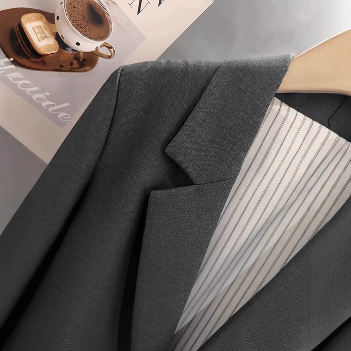 Damen Eleganter und moderner Blazer Echoarchiv
