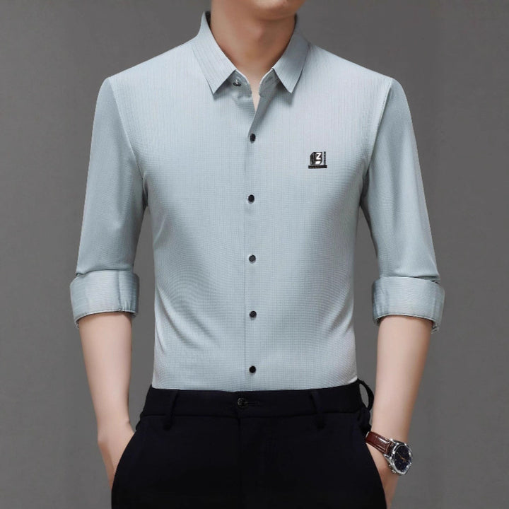 Herren elegantes Hemd mit strukturiertem Design und modernen Akzenten Echoarchiv