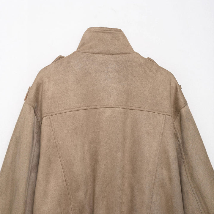 Damen Field‑Bomberjacke in Veloursleder‑Optik mit hoher Kragenpartie, Pattentaschen und Epauletten Echoarchiv